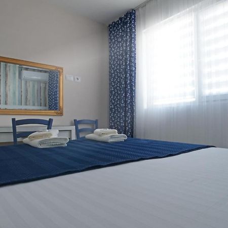 Blue Eye Apartment Sarande Ngoại thất bức ảnh